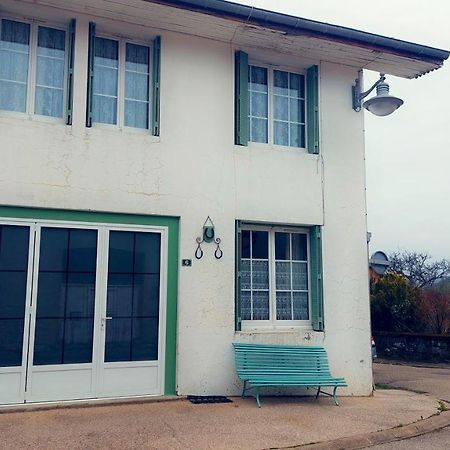 Maison Confortable Avec Vue Sur La Montagne A Charix Екстер'єр фото